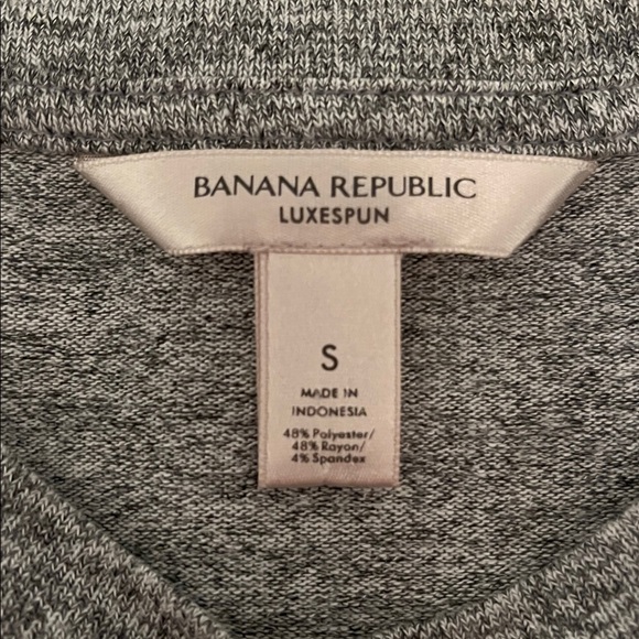 Banana Republic Luxespun Curved Hem T-shirt Gray & Pink Soft Lightweight Size S - Picture 7 of 10
